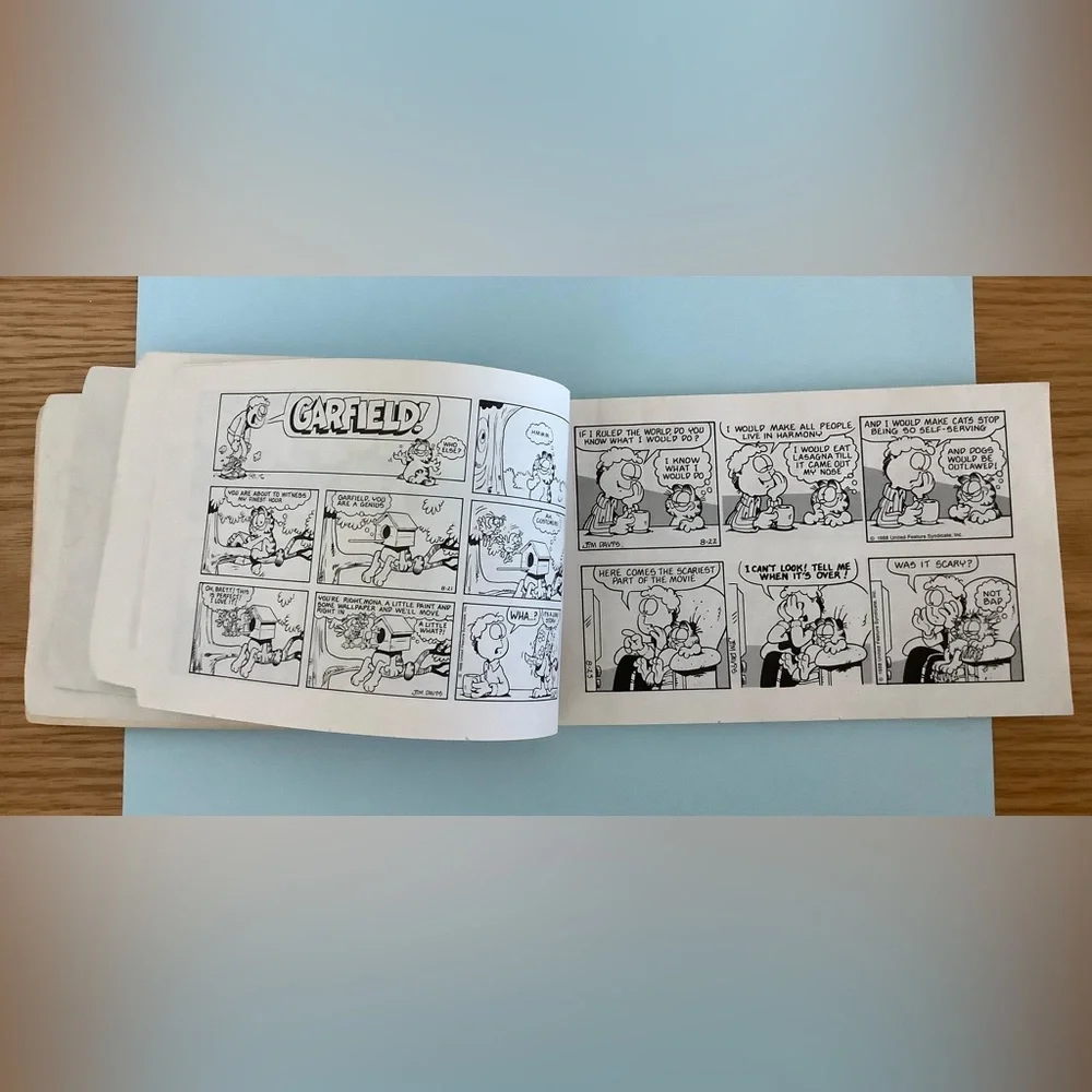 Garfield book - Picture 2 of 4